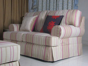 R008-2美式鄉(xiāng)村布藝沙發(fā)_艾米尼奧布藝沙發(fā)_太平洋家居網(wǎng)產品庫